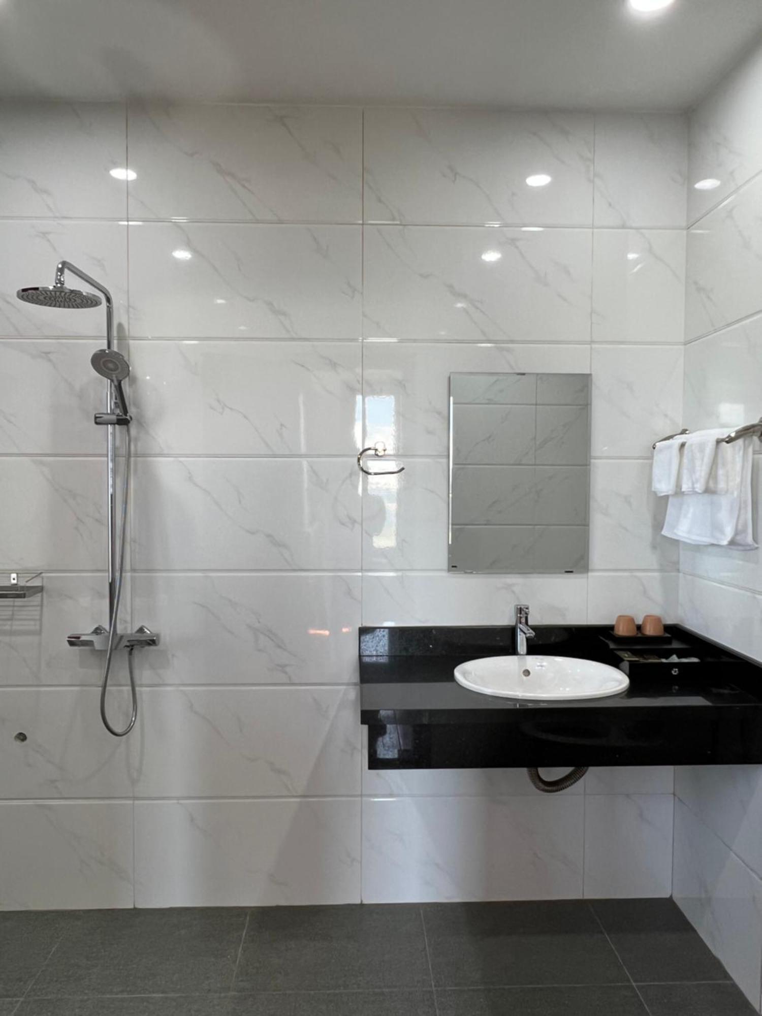 Doan Gia Luxury House Aparthotel Pleiku Eksteriør bilde